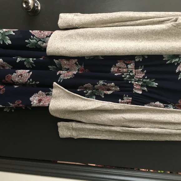 Maitai Navy Flowy Floral Midi Dress V-Neck M - Picture 5 of 12